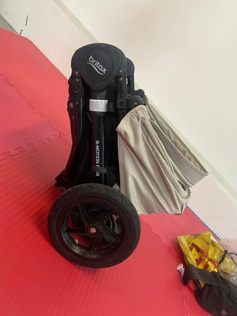 Kočárek BRITAX - 9