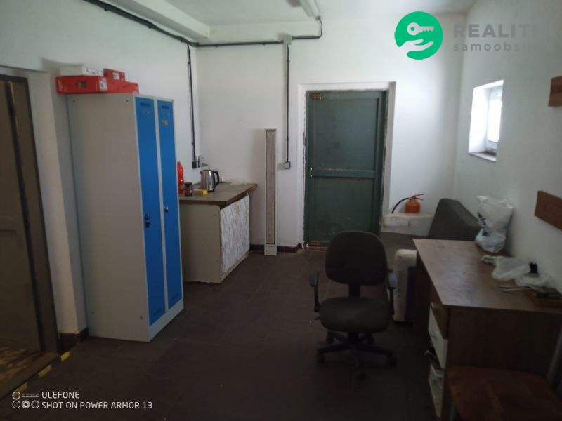 Skladovací a výrobní hala Dašice u Pardubic - 9