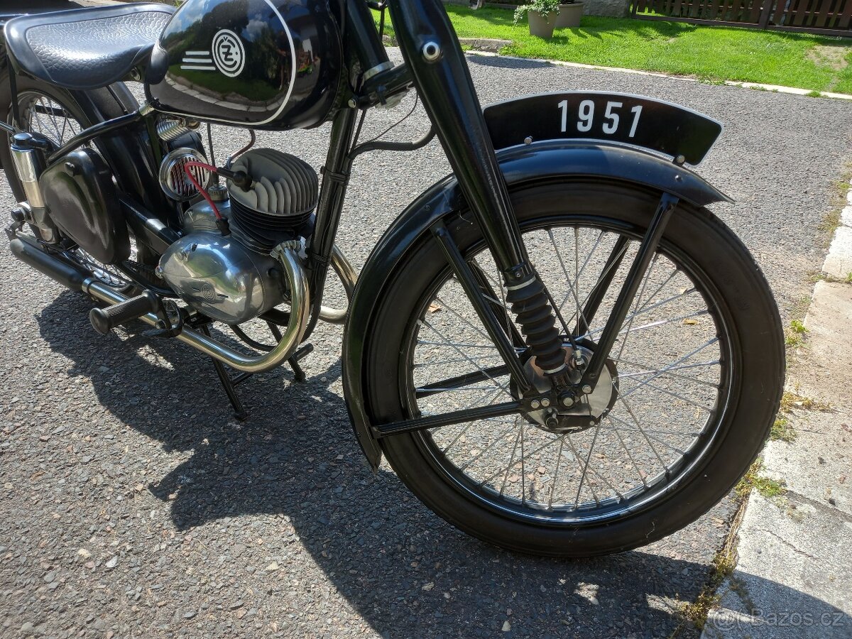 ČZ 150 C, rok výroby 1951, krásná, plně funkční - 9