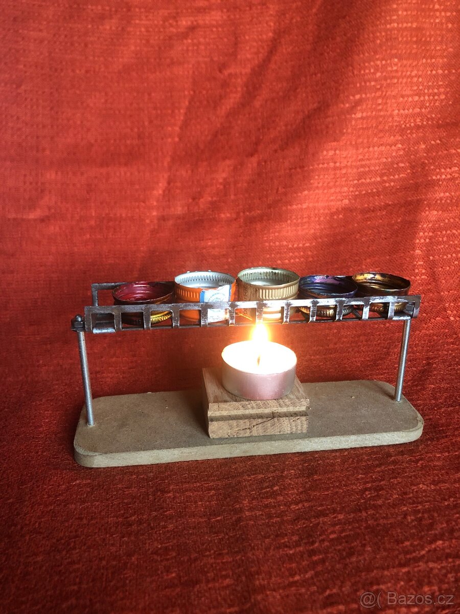 Stojánek na tavení vosku. - 9