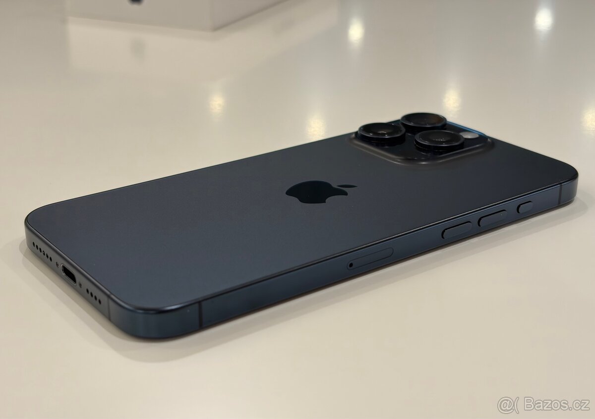 iPhone 15 Pro Max, 512GB, Blue Titanium - 9