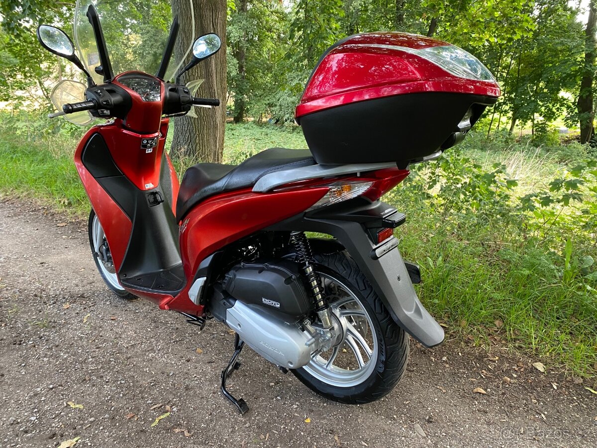 Honda SH - 9
