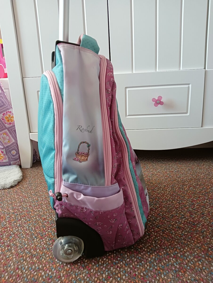 SANTORO ŠKOLNÍ BATOH, cestovní na kolečkach+ kšiltovka Sant - 9