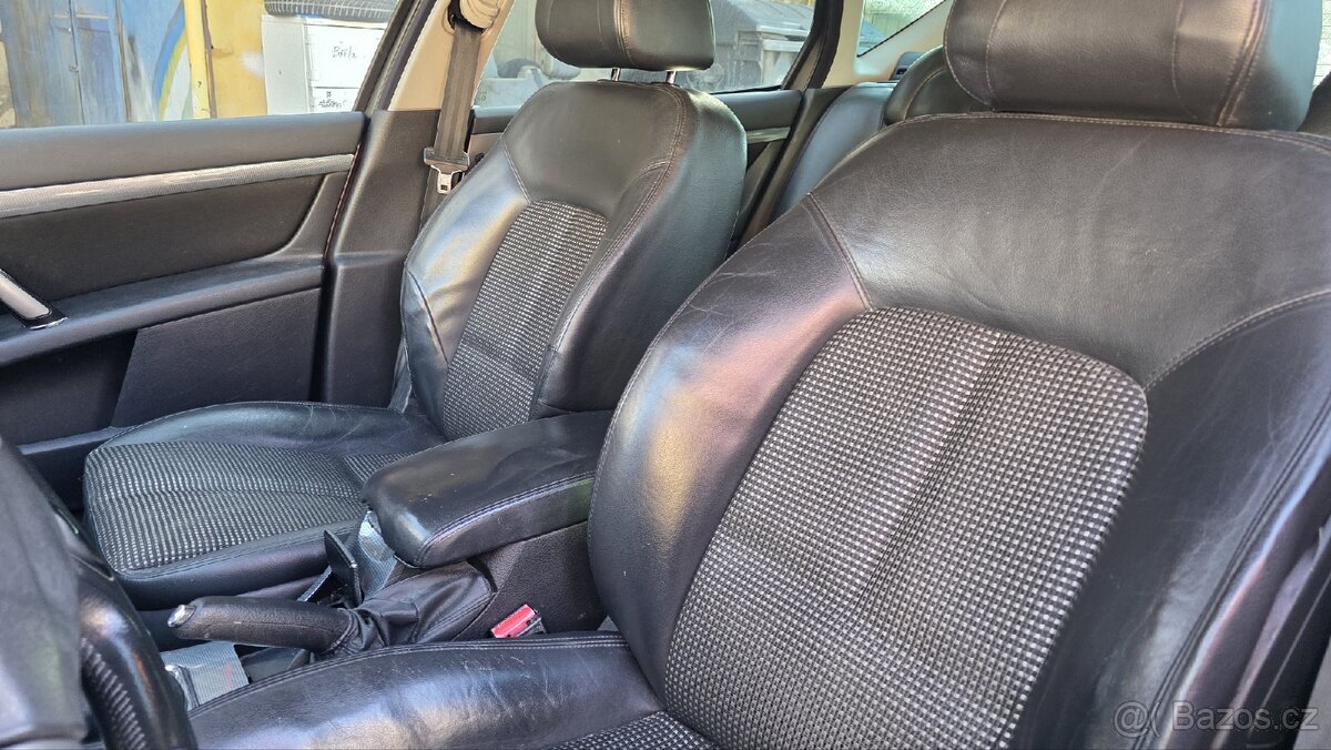 Peugeot 407 HDi 2,0 SW 16V - 9