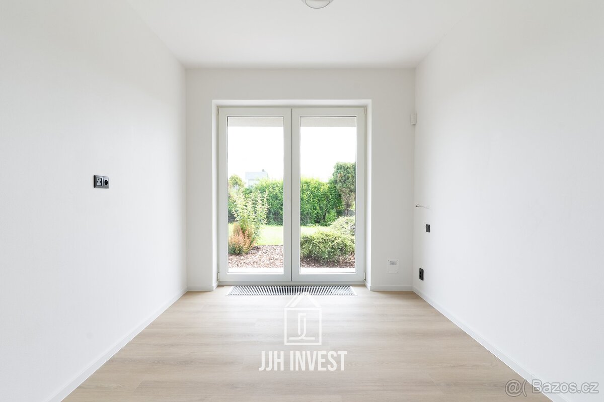 Prodej rodinného domu 4+kk, 190 m², pozemek 920 m² - 9