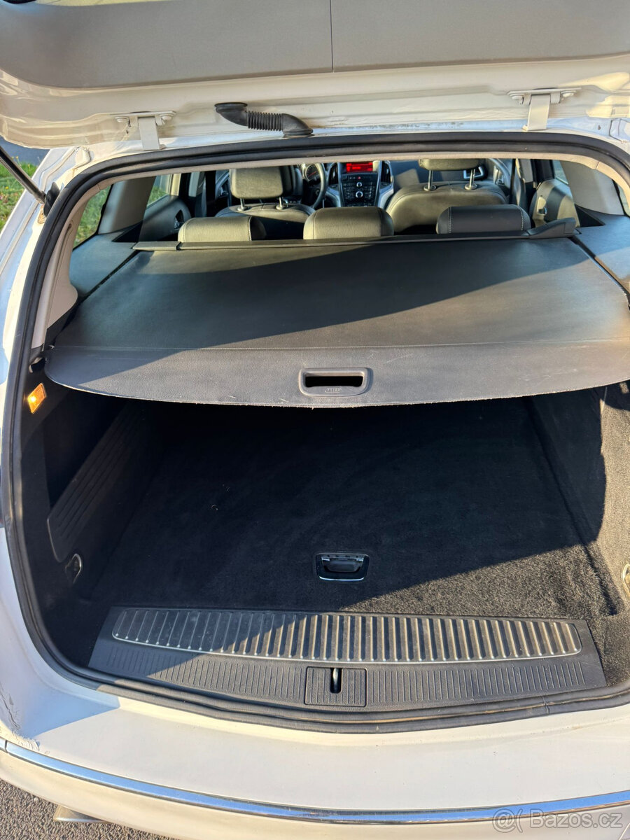 Opel Astra, 2.0D sport tourer - 9