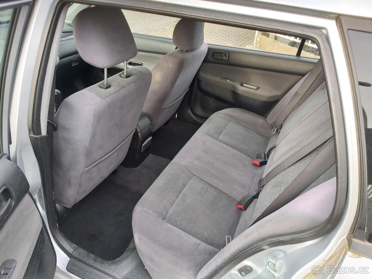 Mitsubishi Lancer Wagon 1.6i - 9