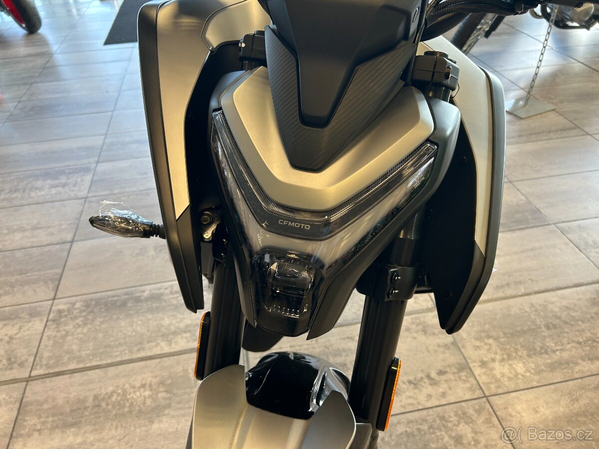 CF Moto NK 125 2025 Gem Black - 9