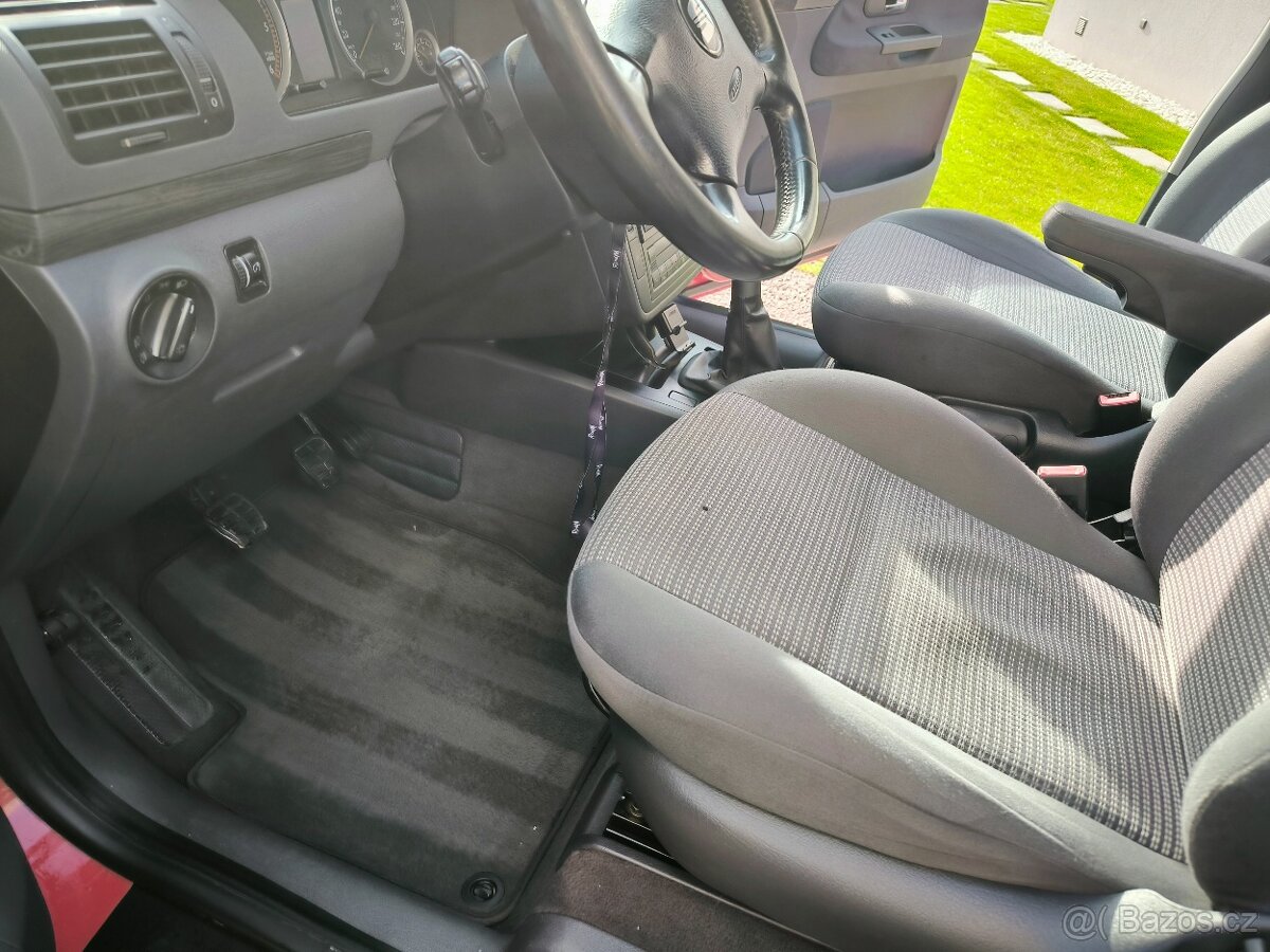 Seat Alhambra 1.9 TDI 4x4. 7míst. - 9