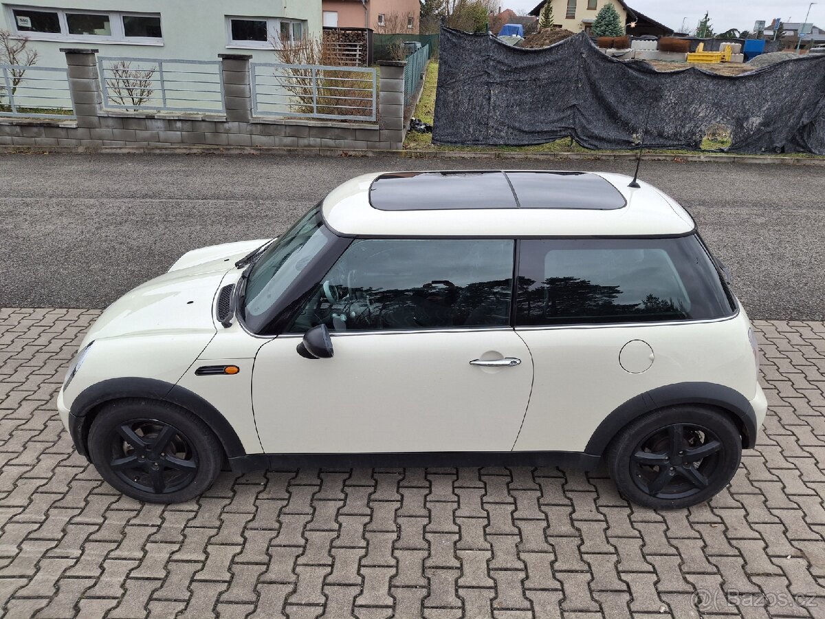MINI ONE 1,6i 66 KW PANORAMA KLIMA - 9