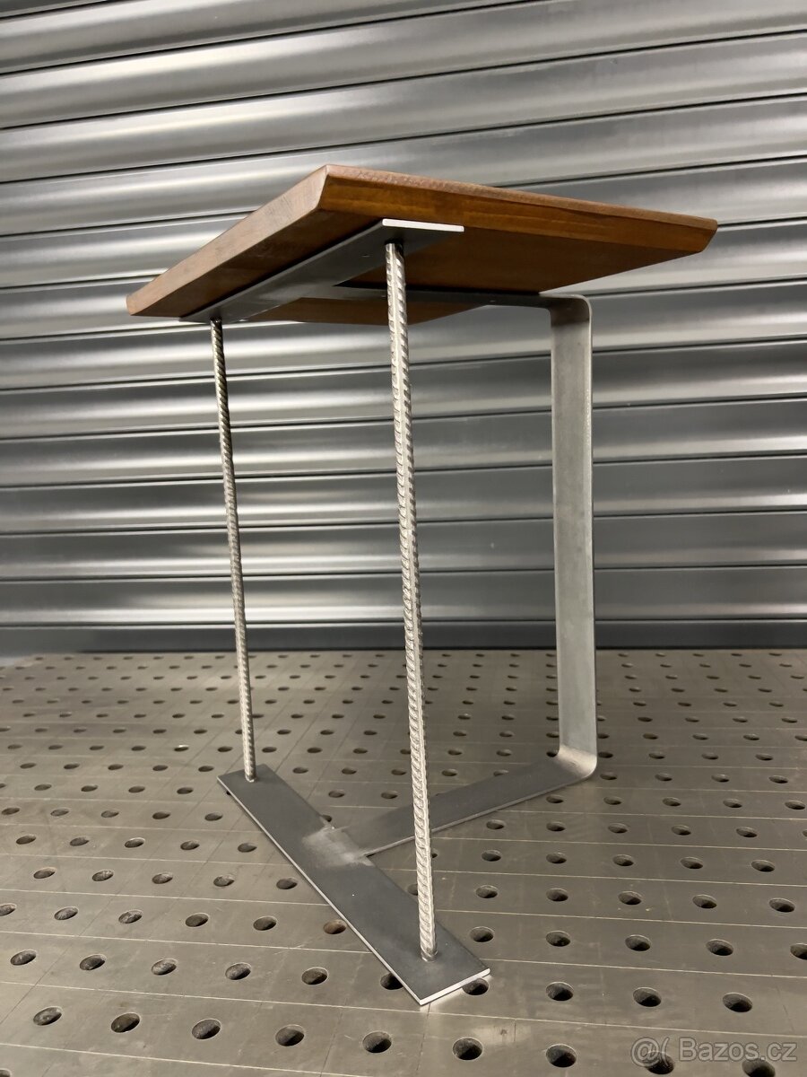 Odkládací stolek - 9