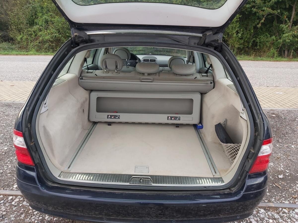 Mercedes-Benz Třídy E 220CDI - 9