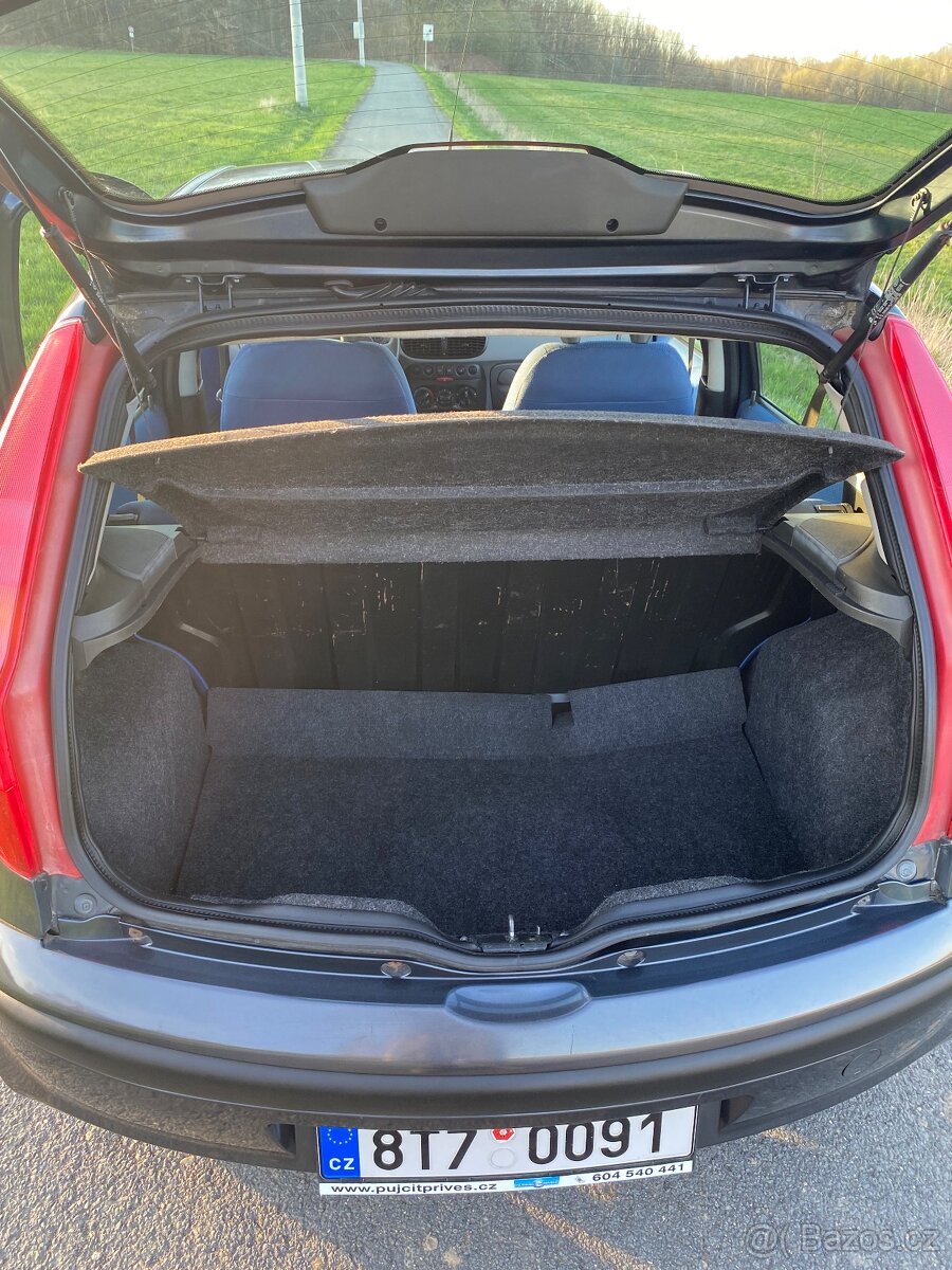 FIAT PUNTO II. 1.2 8v 44kW ŠEDÁ rok 2002 - 9