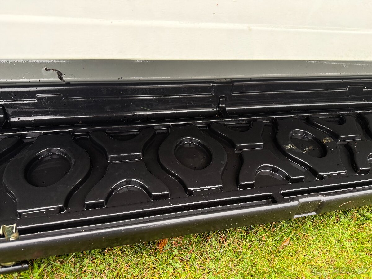 Střešní autobox Autobox Neumann Whale 227 - 9