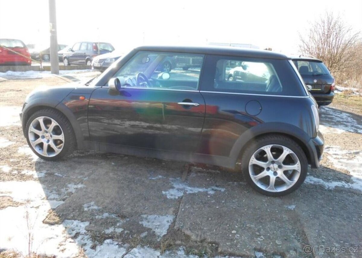 Mini One 1,6 66 kW Serviska KLIMA benzín - 9