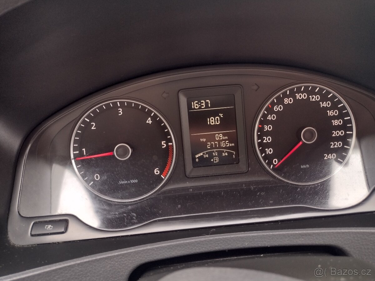 Volkswagen Transporter T5 2.0TDI - 9