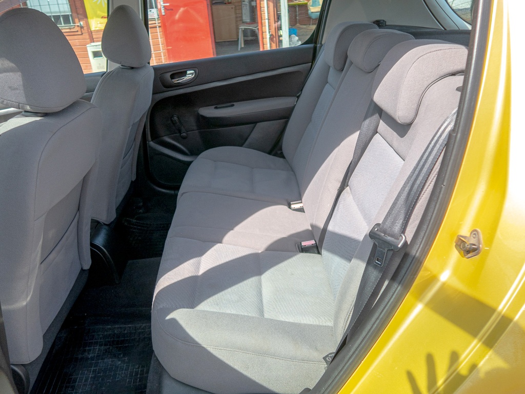 Peugeot 307 ČR 1.4HDI – plný servis - 9