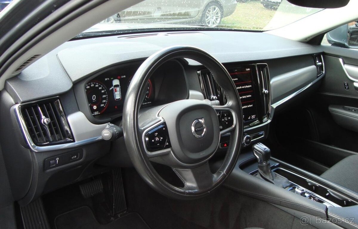 Volvo V90 D4 AWD,2.Maj.Pravidelný servis - 9