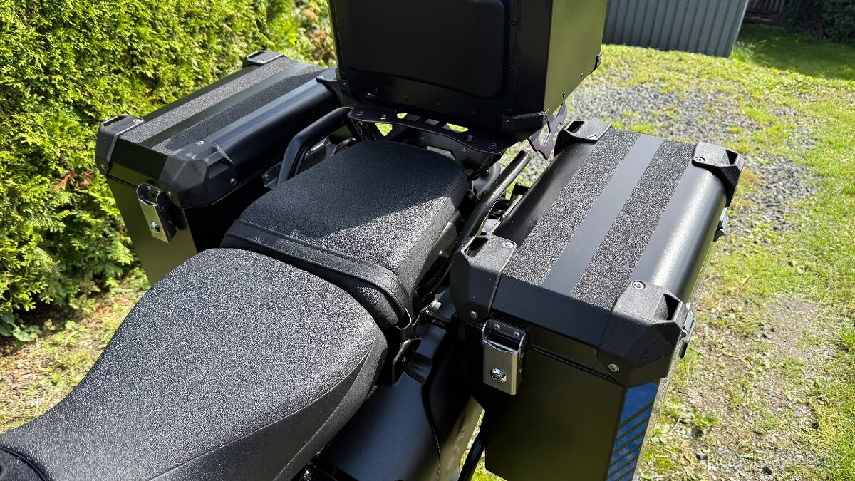 Yamaha XT1200Z Super Tenere - 9