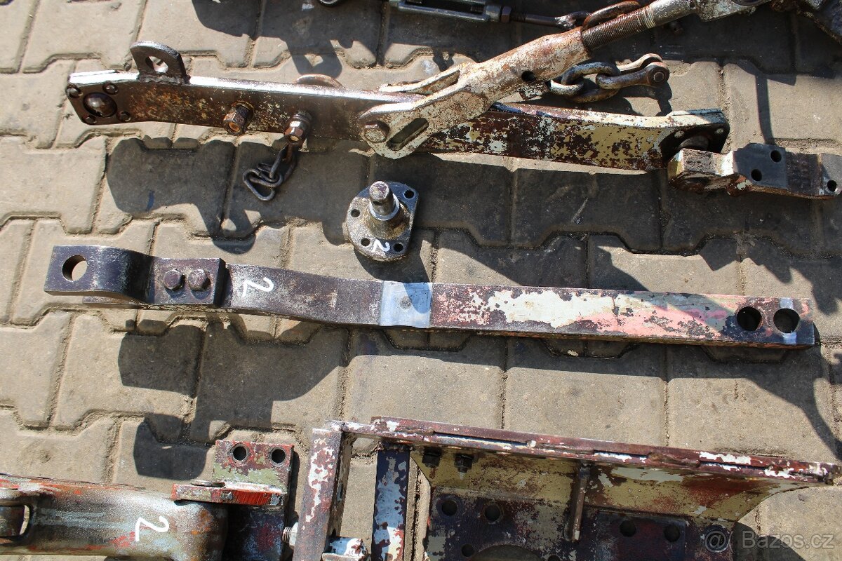 Zetor 6911 ramena konzole trn držák 3. bod - 9