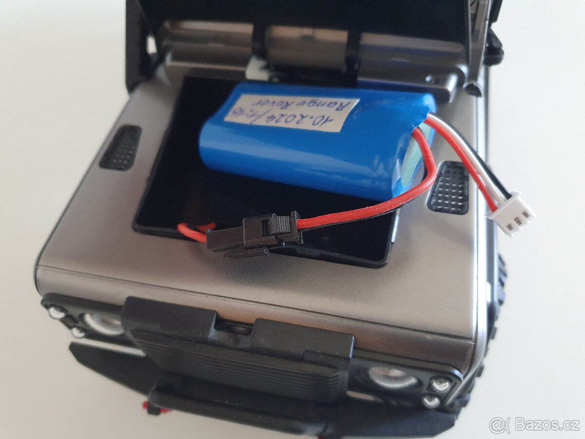 RC model Land Rover 4WD 1:16 plne osvetlený - 9