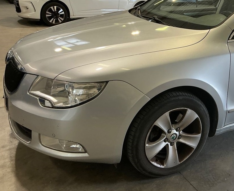 Škoda Superb 2.0 Tdi 103 KW ELEGANCE kůže 4/2013 XENONY - 9