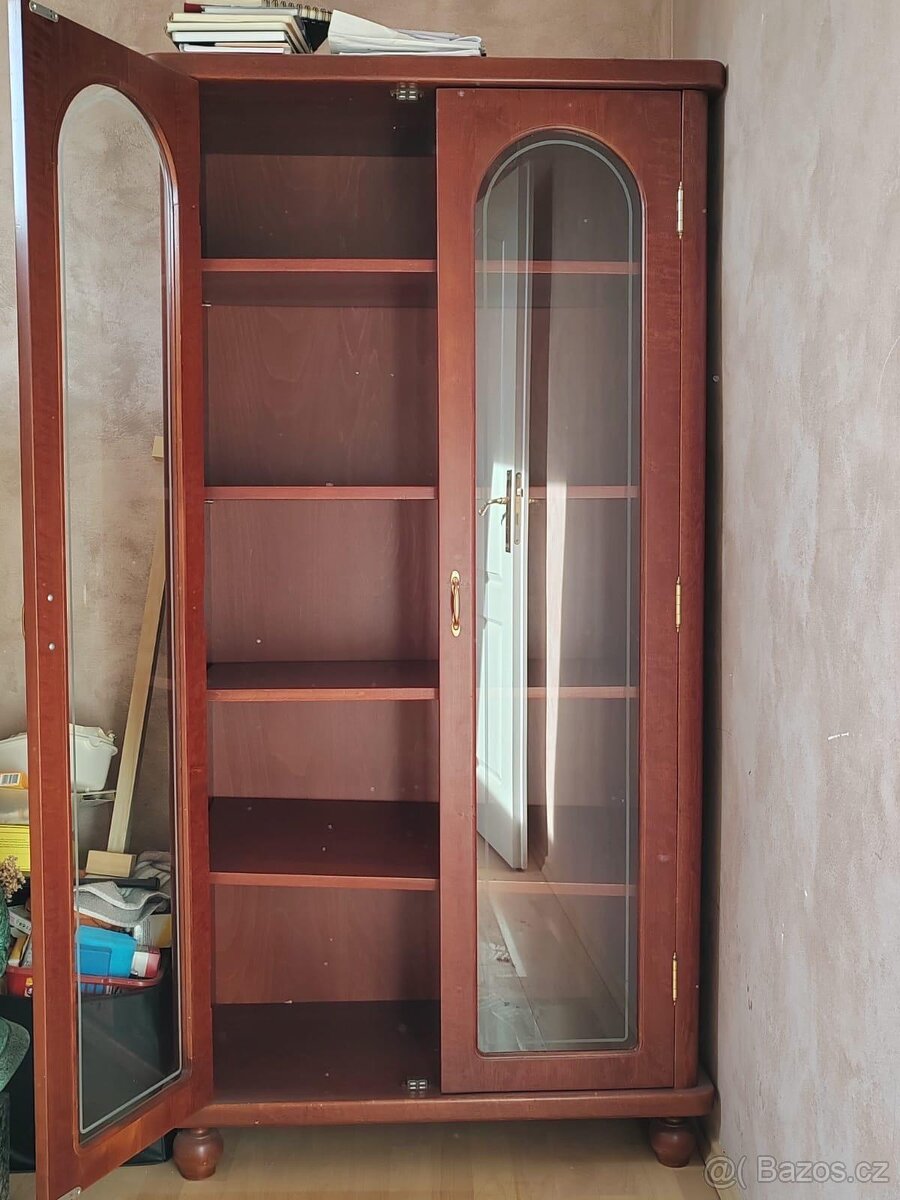 Obývací stěna, jídelní stůl, konferenční stolek - 9