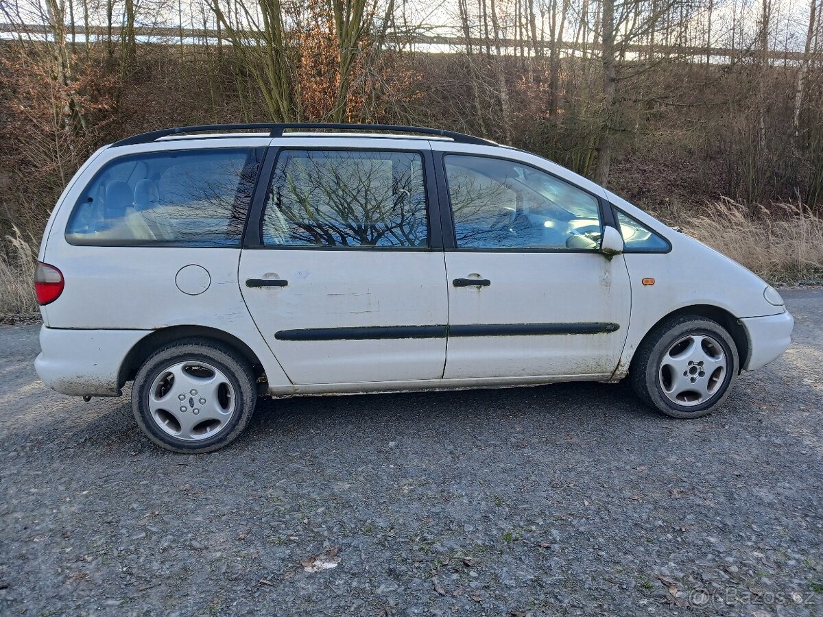 Ford Galaxy 2. Benzin,tažné - 9
