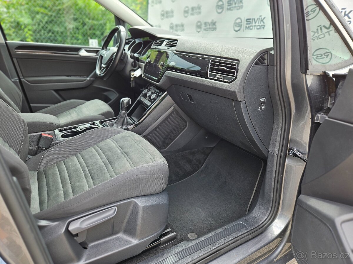 VW Touran HIGHLINE 2.0TDI 110kW DSG ACC LED ALCANTARA 2019 - 9