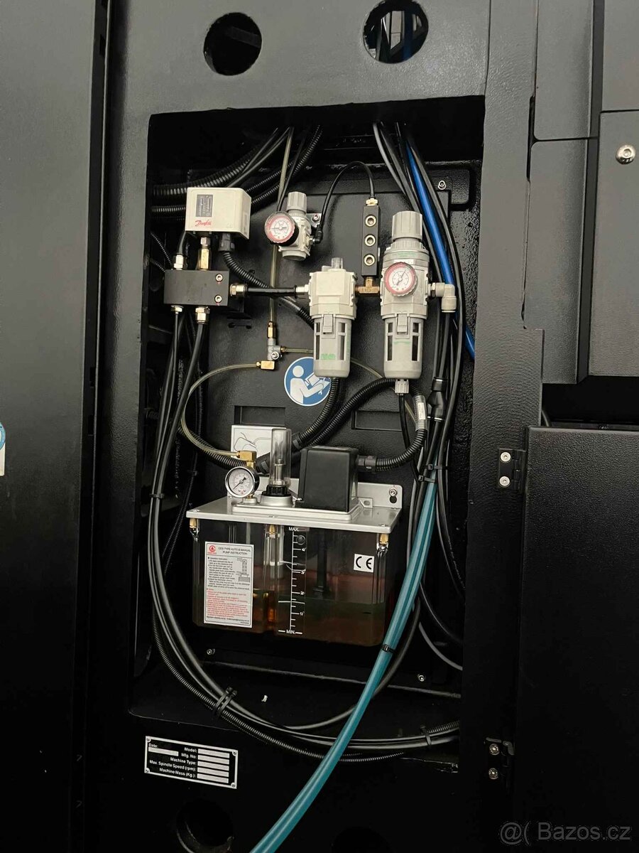 Obráběcí centrum Hurco VMX50i - 9