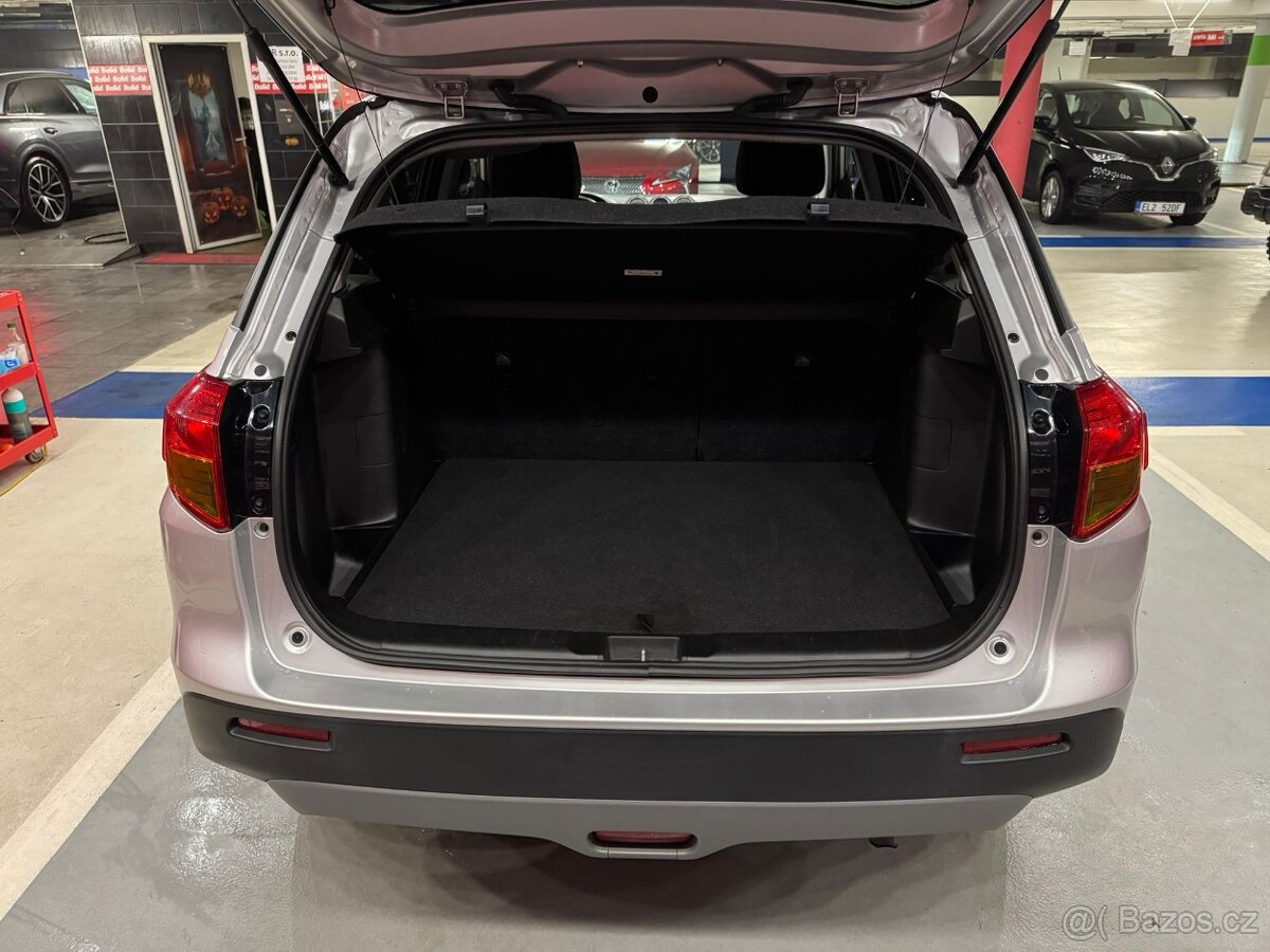 Suzuki VITARA 1.6i COMFORT, 88kW, 2017 81t.km PERFEKTNÍ - 9