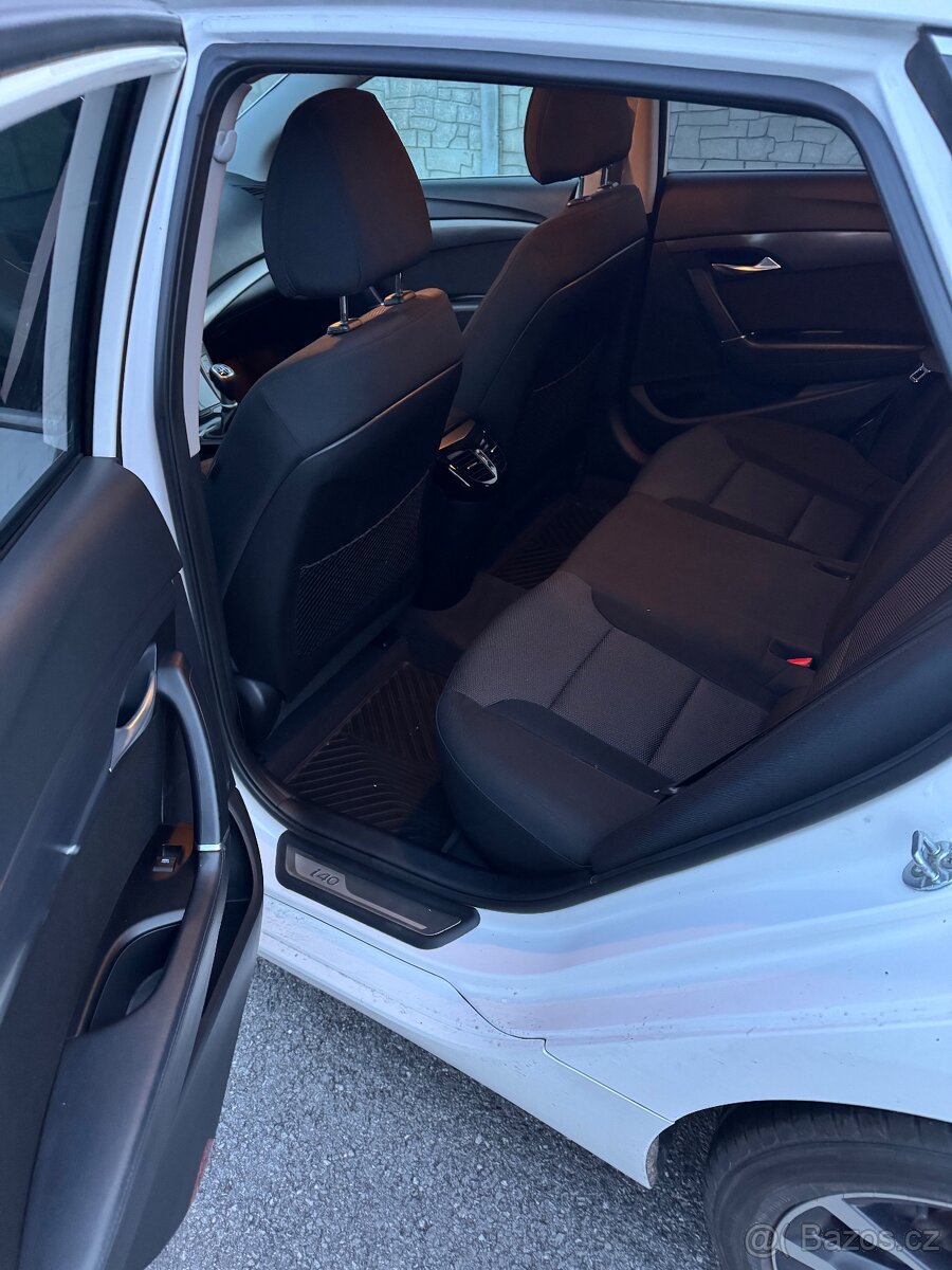 HYUNDAI i40 1.7 CRDi 104kW 2015 - 9