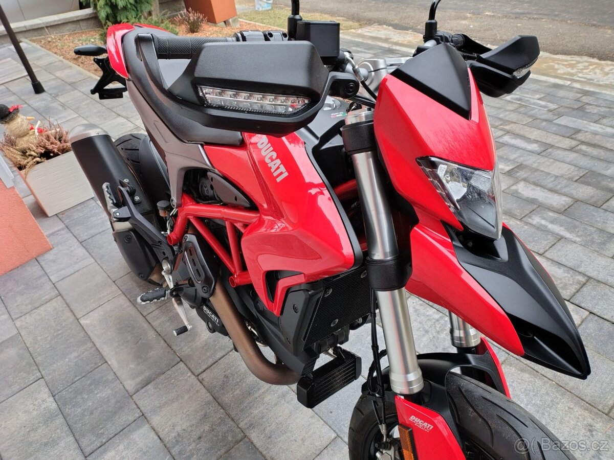 Ducati Hypermotard 939 - 9