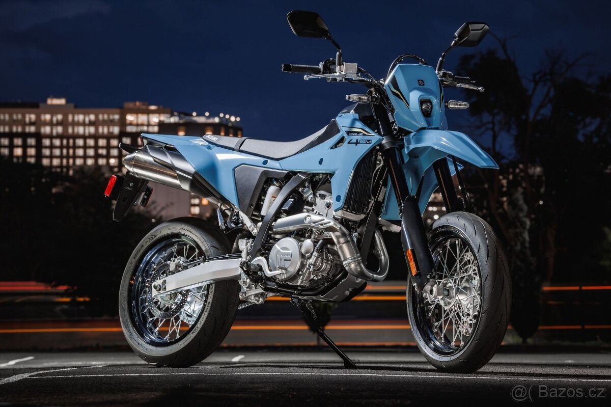 Suzuki DR-Z4SM - 9