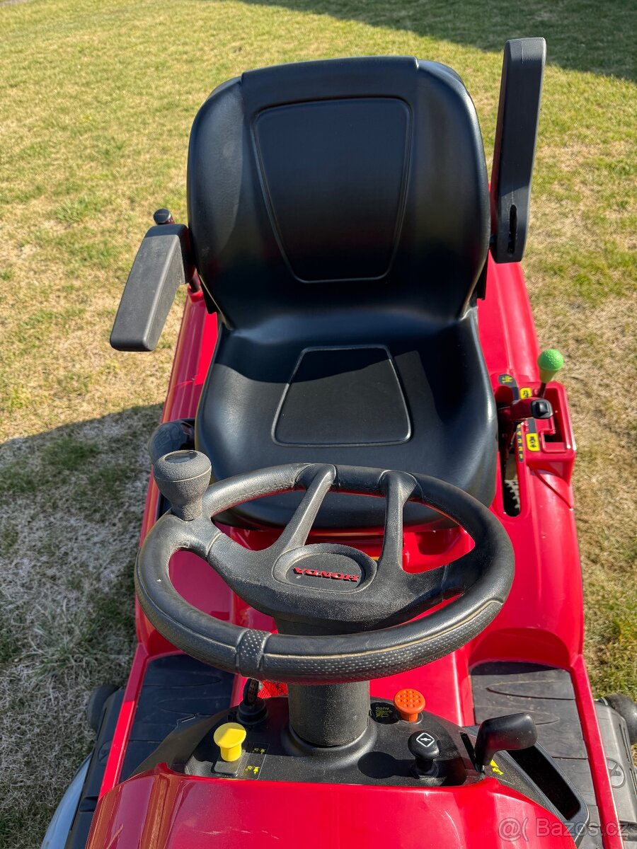 Zahradní traktor HF2625 - 9