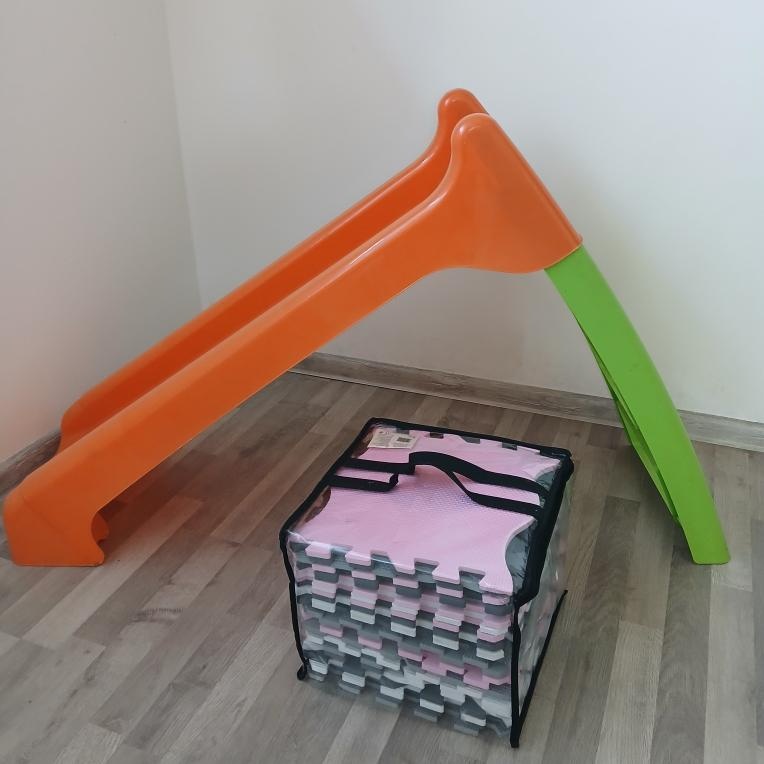 Kočárek, houpátko, postýlka, přebalovací pult... - 9