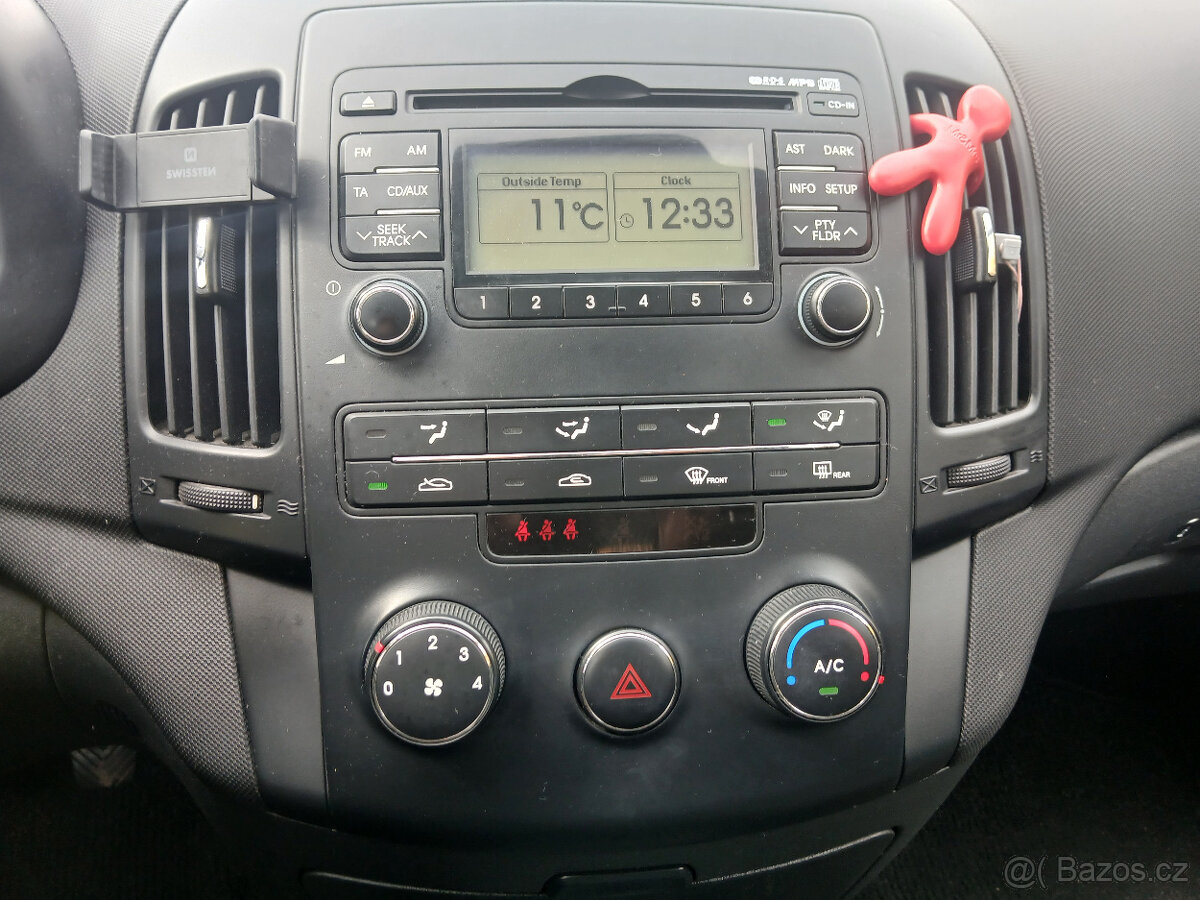 Hyundai i30 1.4i serviska - 9