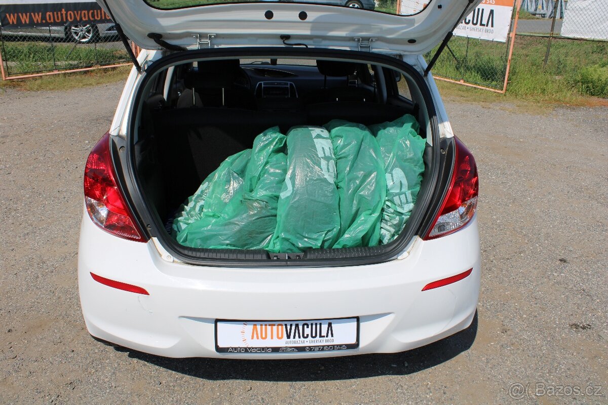 Hyundai i20, 1,2i 62KW, 1.maj.,ČR, 66.273 km, r.v. 2014 - 9