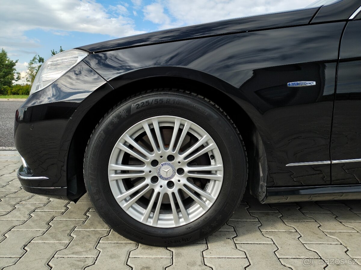 Mercedes-Benz E350 CGI - 9