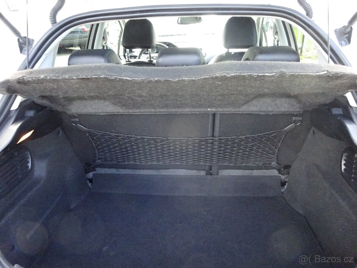 Peugeot 208 1,6 e-HDi - 9