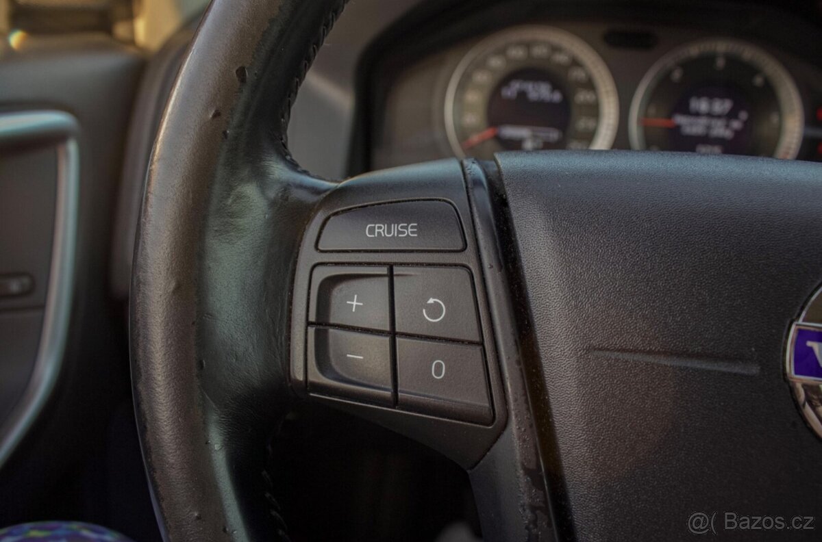 Volvo XC60 D5 (151kW) AWD Kinetic - 9