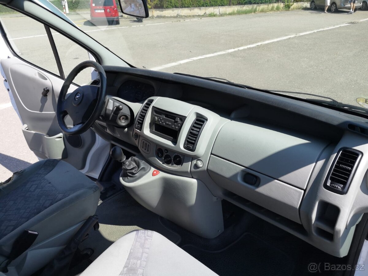 OPEL Vivaro - 9
