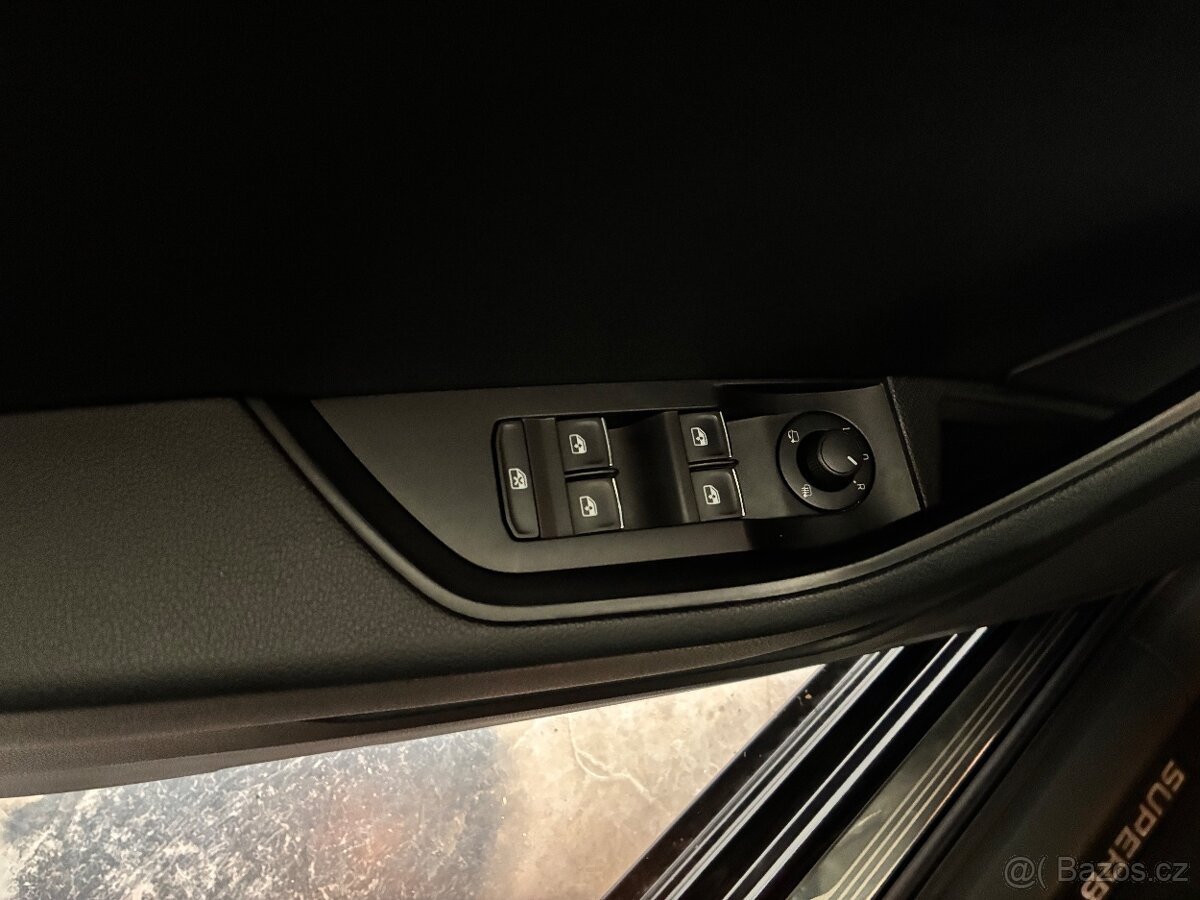 Škoda superb combi 2.0 140kw DSG - 9