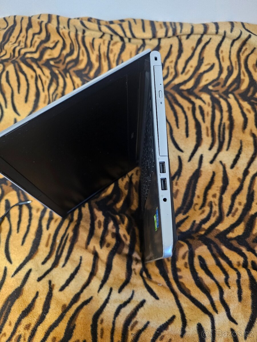 Notebook Dell Inspiron 15. 5567 - 9