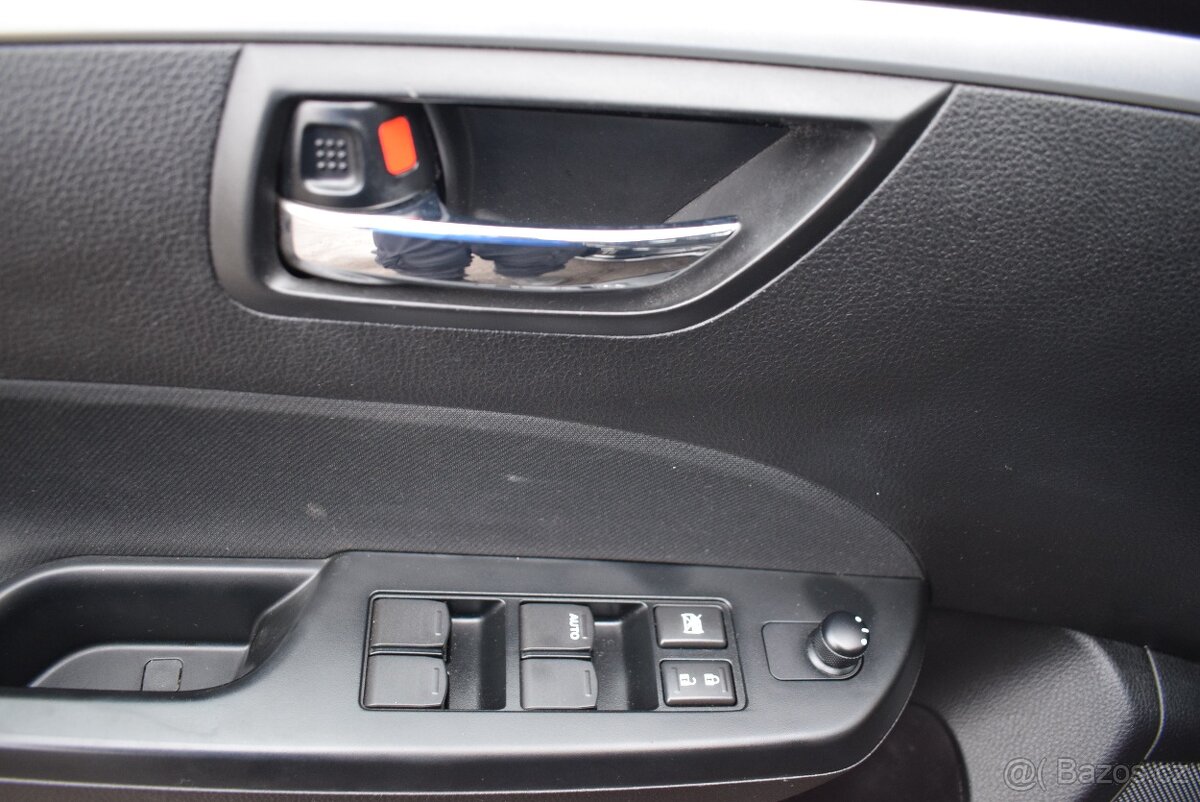 Suzuki Swift 1,2 i TOP STAV,PO STK - 9