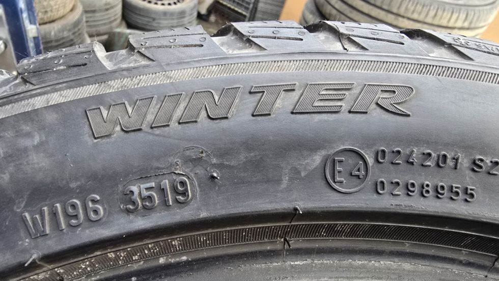 Zimní pneu 225/45/18 Pirelli - 9