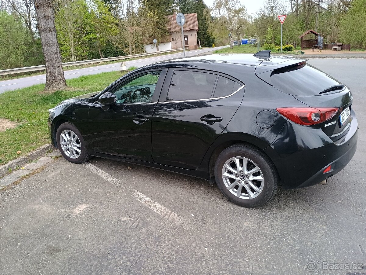 Mazda 3 2x pneu  DOHODA - 9