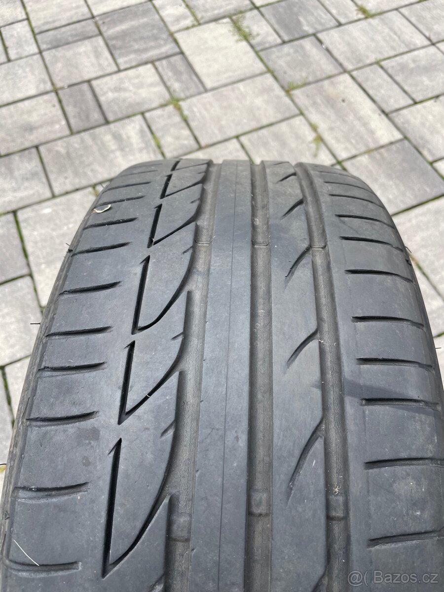 Letní pneu Bridgestone 235/45/R19 - 9