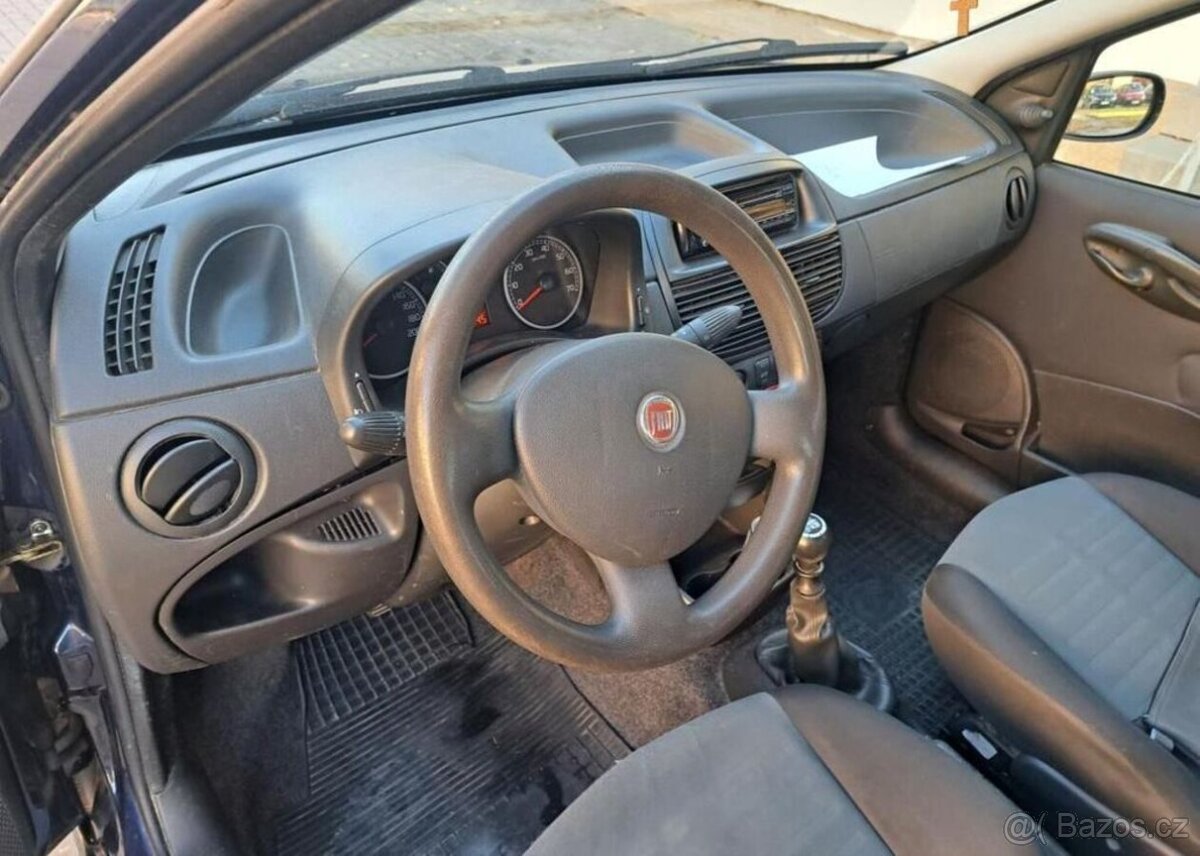 Fiat Punto 1,2 i benzín manuál 44 kw - 9
