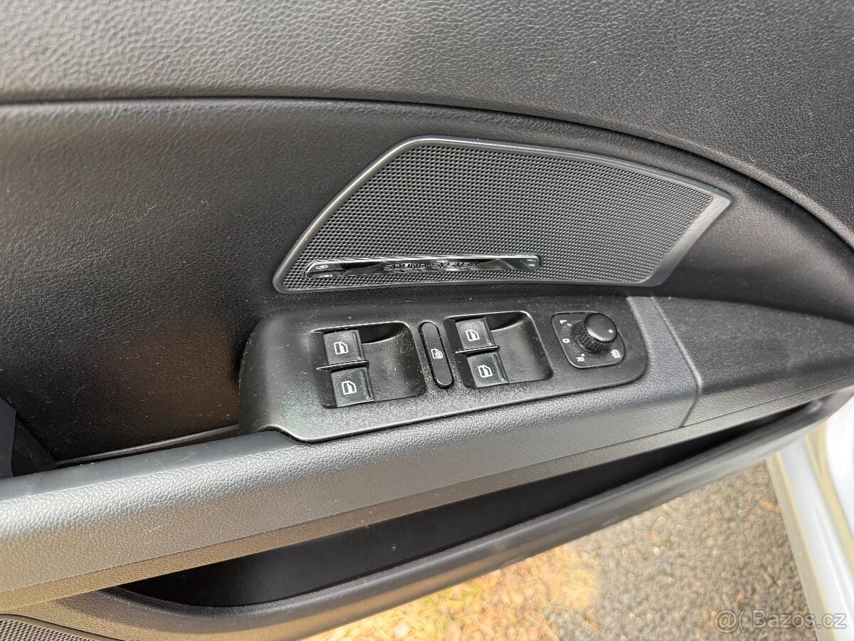 Škoda Superb Combi 2 1.9TDI ELEGANCE - 9